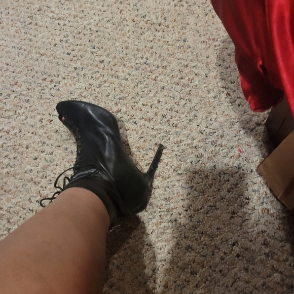 Booties - Picture 3 of 9